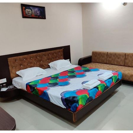 Hotel Pragati, Chanderi, Mp 外观 照片
